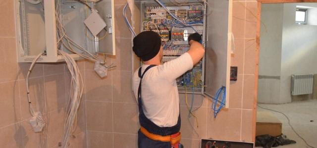 ремонт коттеджей под ключ в Белгороде услуги сантехника и электрика
